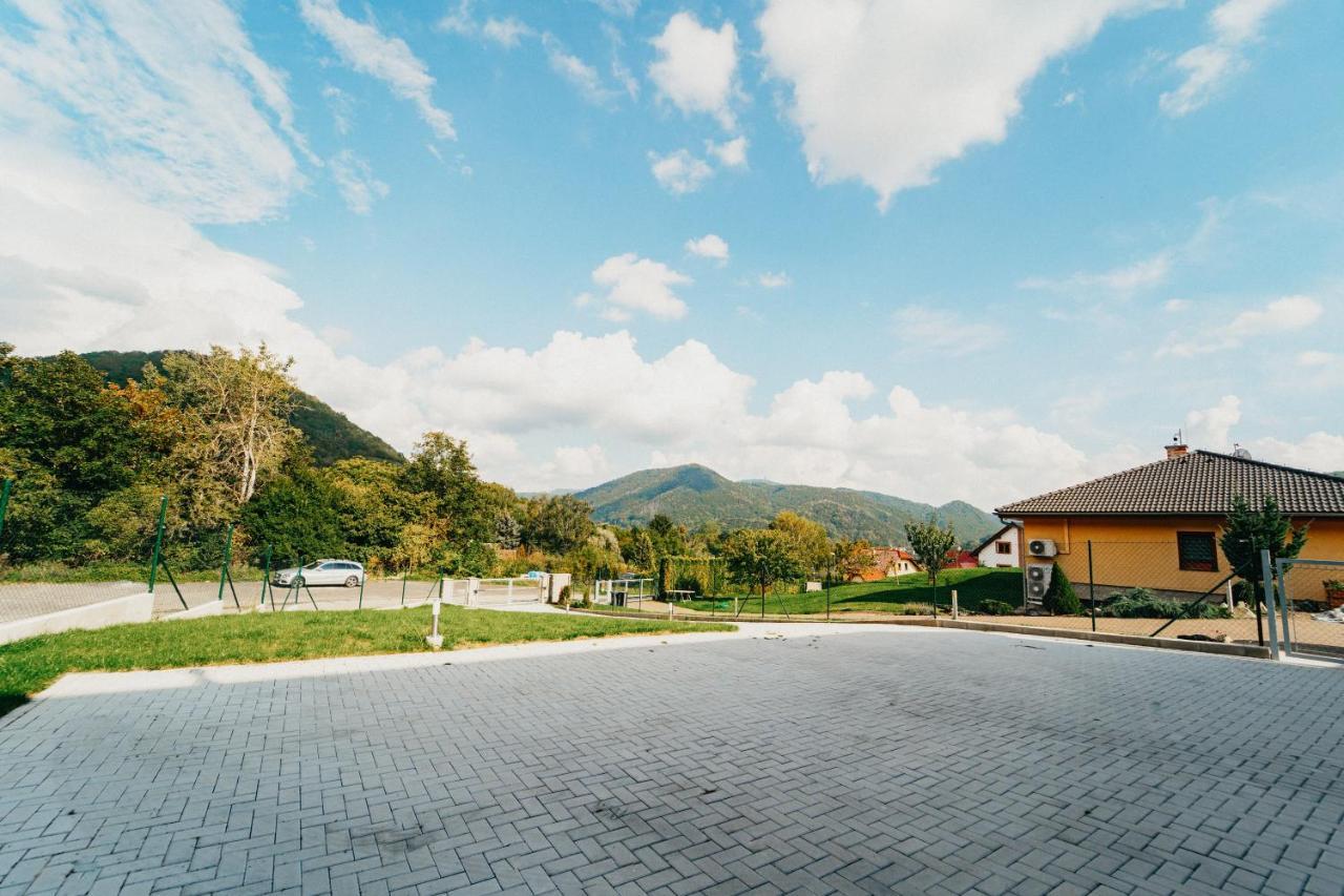 Apartman Na Palouku Povrly Zewnętrze zdjęcie